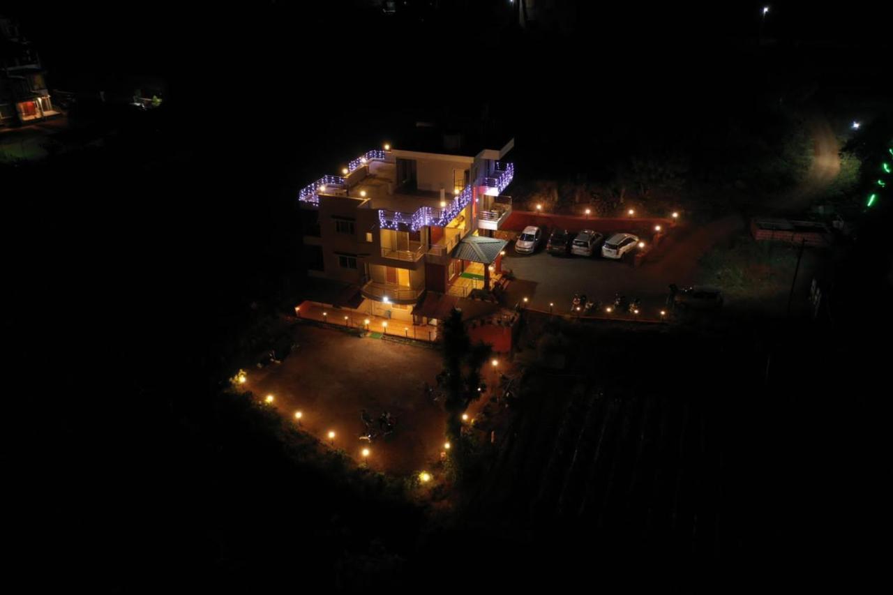 Hotel Magic Mountain,Mahābaleshwar Dış mekan fotoğraf